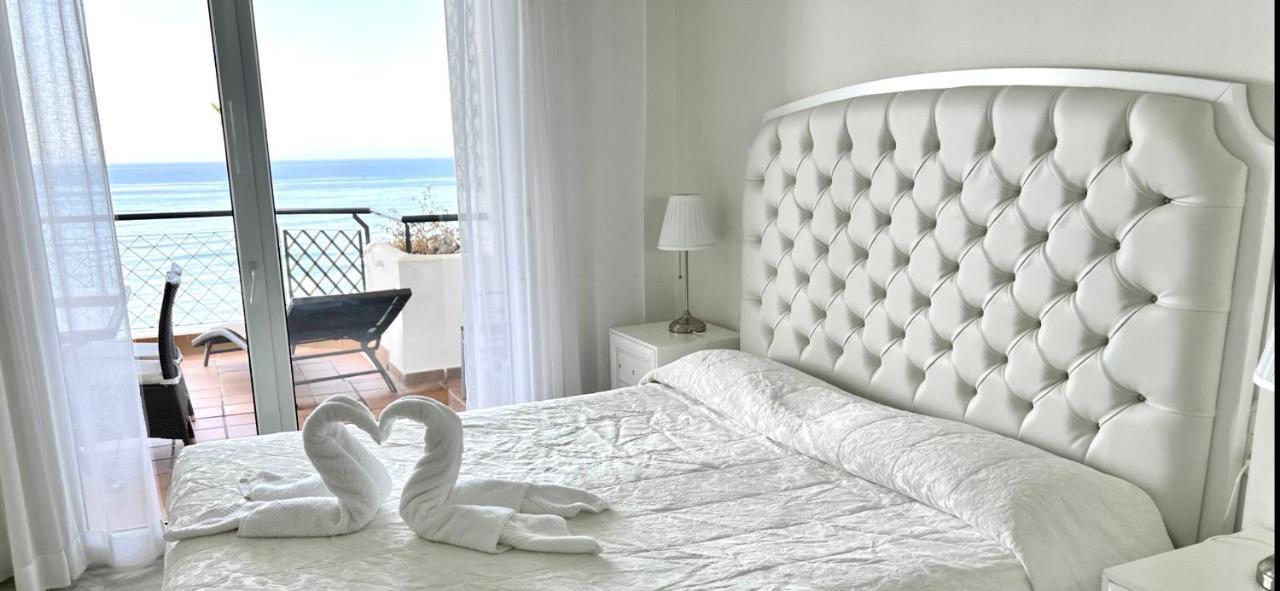 Mi Capricho B16 Beachfront Apartment La Cala De Mijas Bagian luar foto
