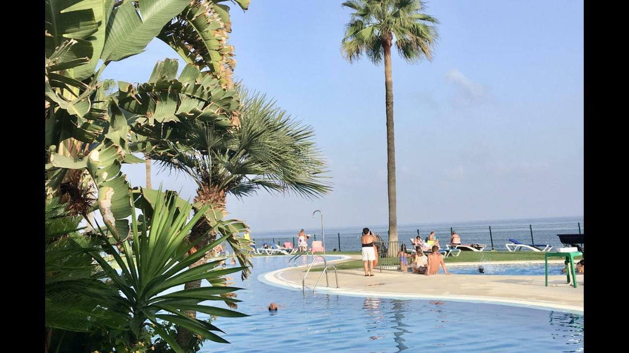 Mi Capricho B16 Beachfront Apartment La Cala De Mijas Bagian luar foto