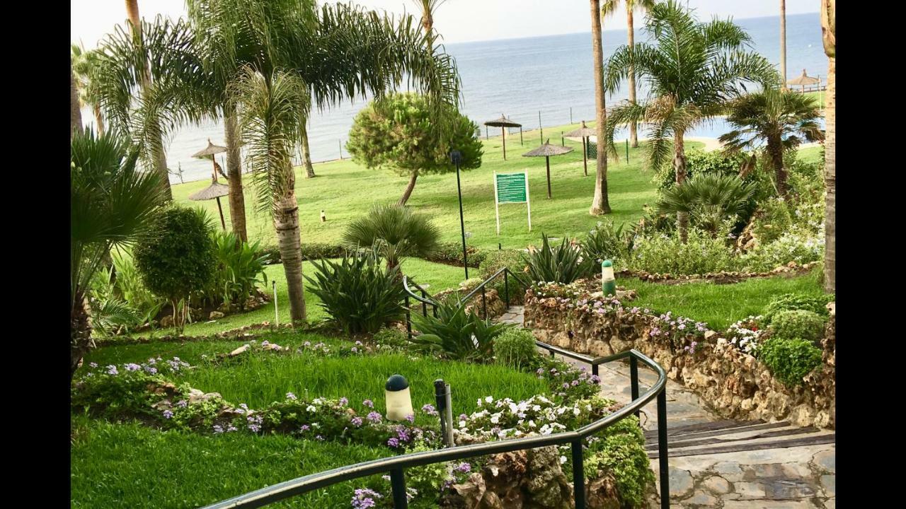 Mi Capricho B16 Beachfront Apartment La Cala De Mijas Bagian luar foto